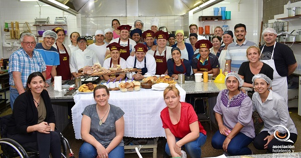 FEHGRA Gualeguaychú realizó un curso de «Carnes asadas y embutidos»