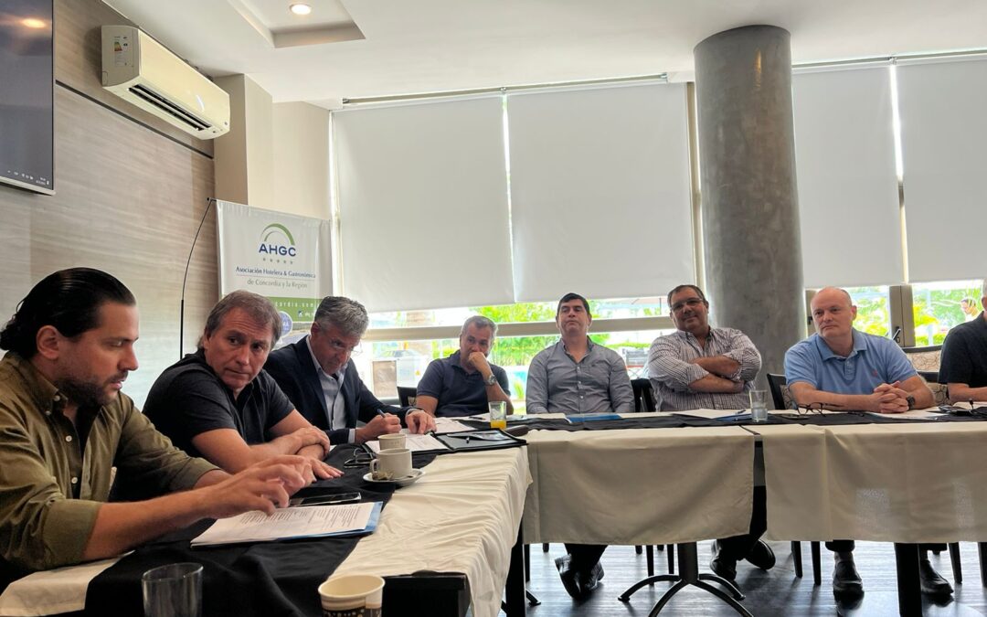 La Asociación de Hoteleros y Gastronómicos de Gualeguaychú presente en la Reunión Regional del NEA – FEHGRA.