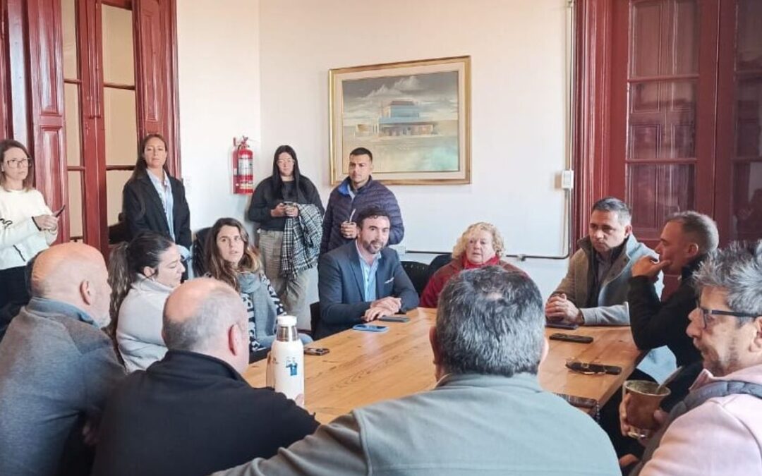La AHGG se reunió con el intendente, Mauricio Davico