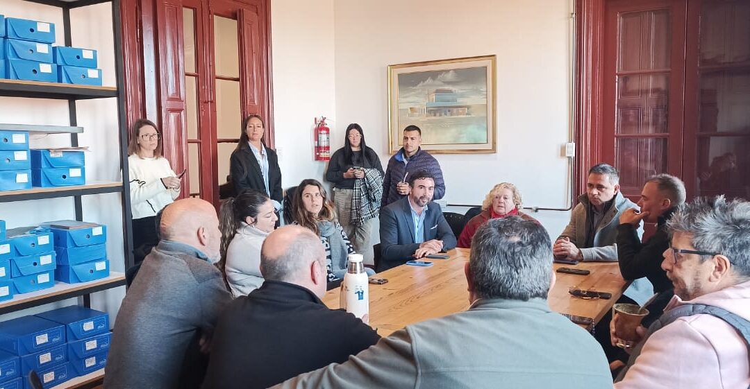 La AHGG se reunió con el intendente, Mauricio Davico
